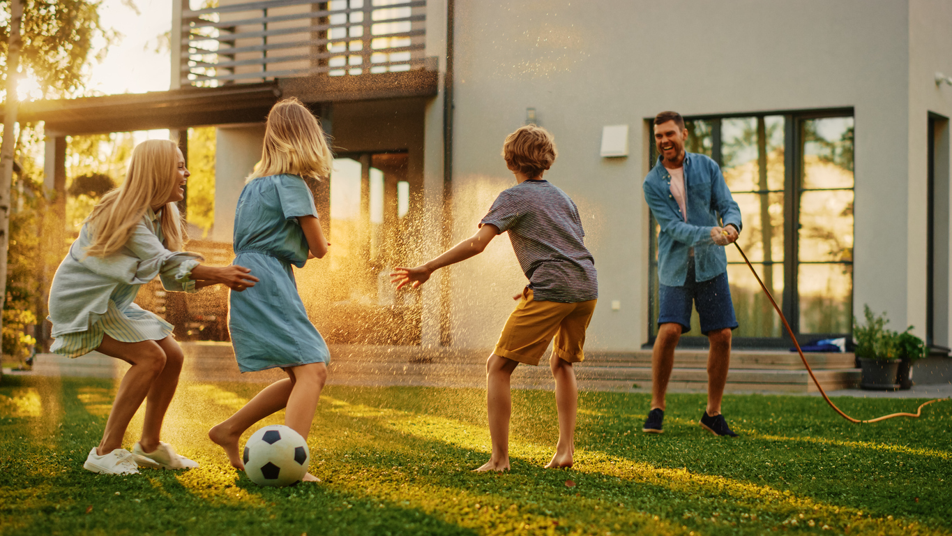 Como cuidar dos filhos nas férias escolares